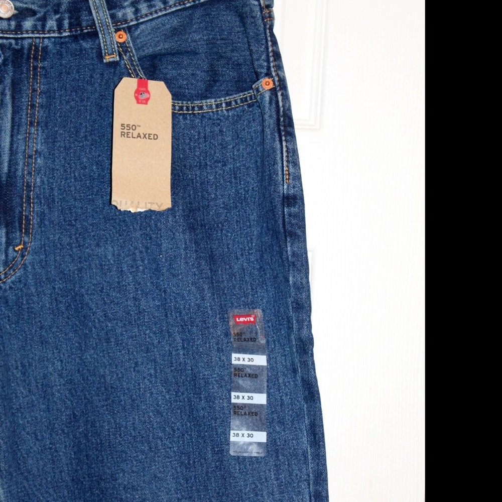 NWT Levis 505 Relaxed Men size 38 x 30_2
